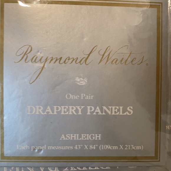 Two pair drapes - Picture 2 of 3